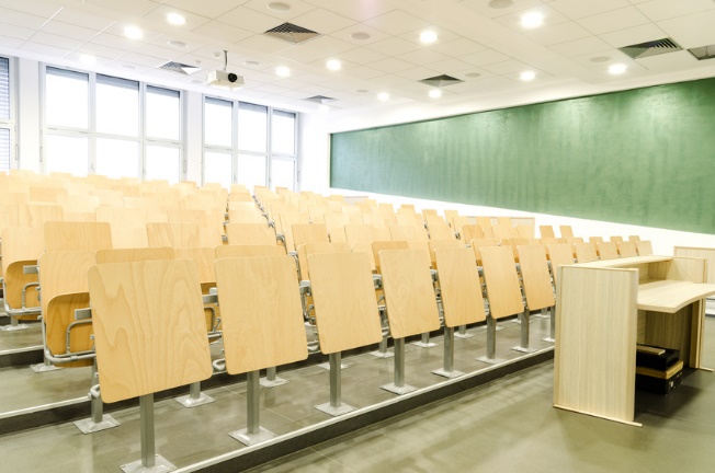 Hörsaal einer radonsanierten Schule